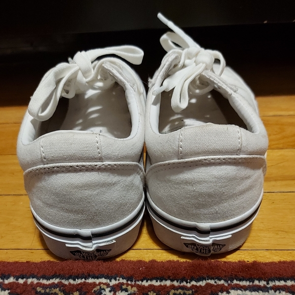 Vans with Stretch laces white good used condition. Size 7 brand new laces - Picture 4 of 4